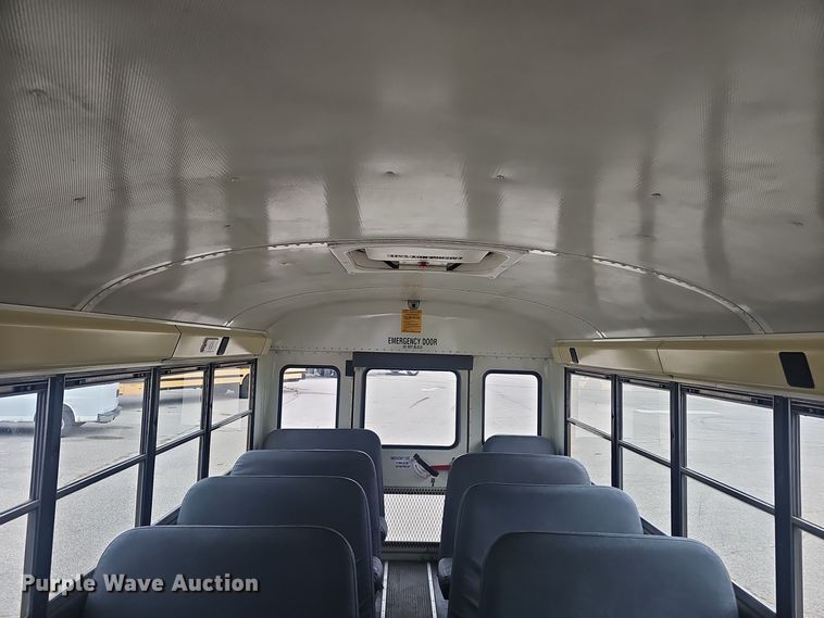 image for item NX9387 2008 International  CE300 school bus