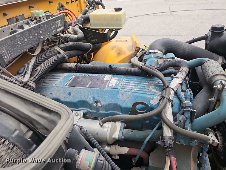 image for item NX9387 2008 International  CE300 school bus