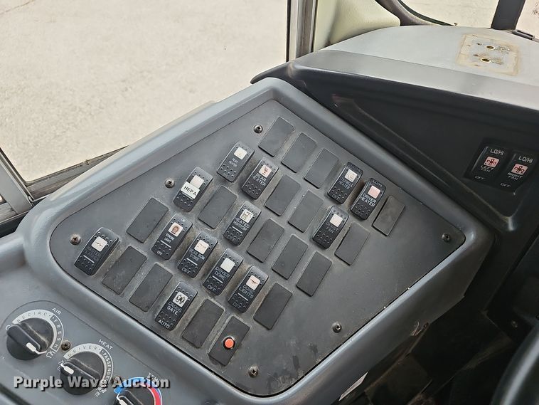 image for item NX9388 2008 International  CE300 school bus