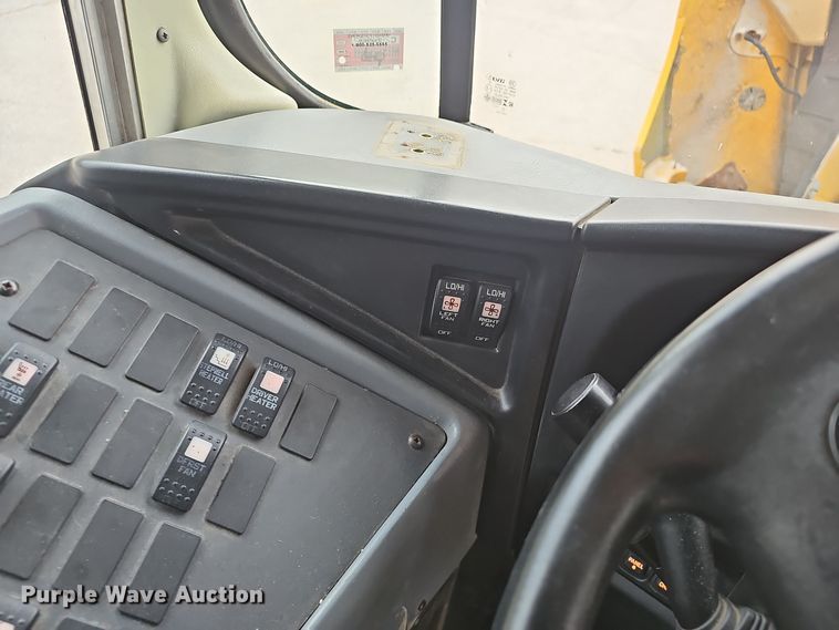 image for item NX9388 2008 International  CE300 school bus