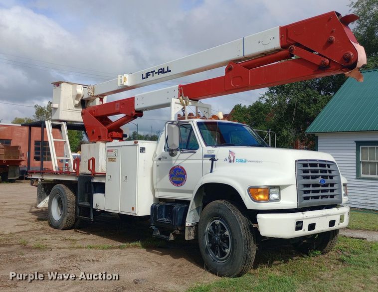 image for item NY9508 1995 Ford F800 bucket truck
