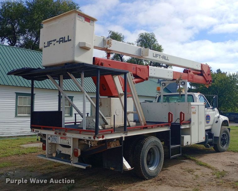 image for item NY9508 1995 Ford F800 bucket truck