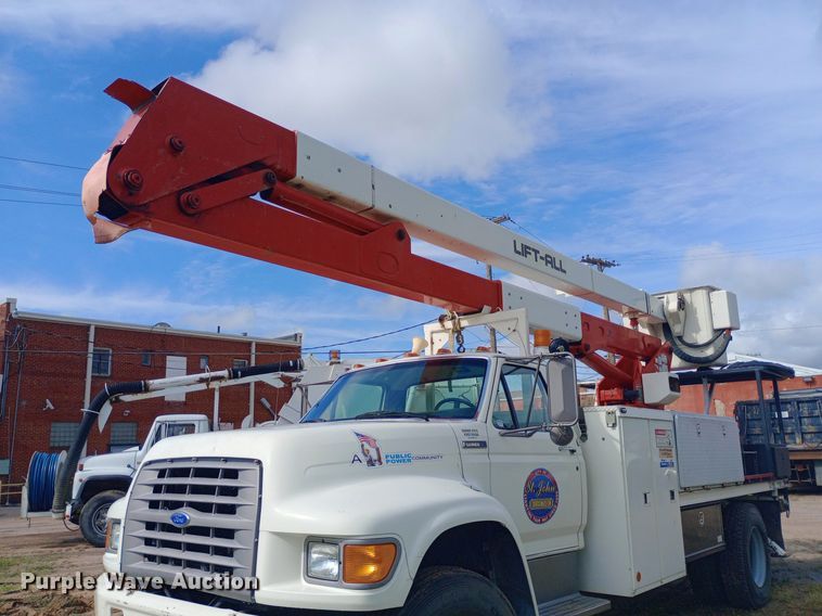 image for item NY9508 1995 Ford F800 bucket truck
