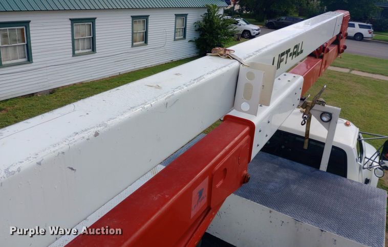 image for item NY9508 1995 Ford F800 bucket truck