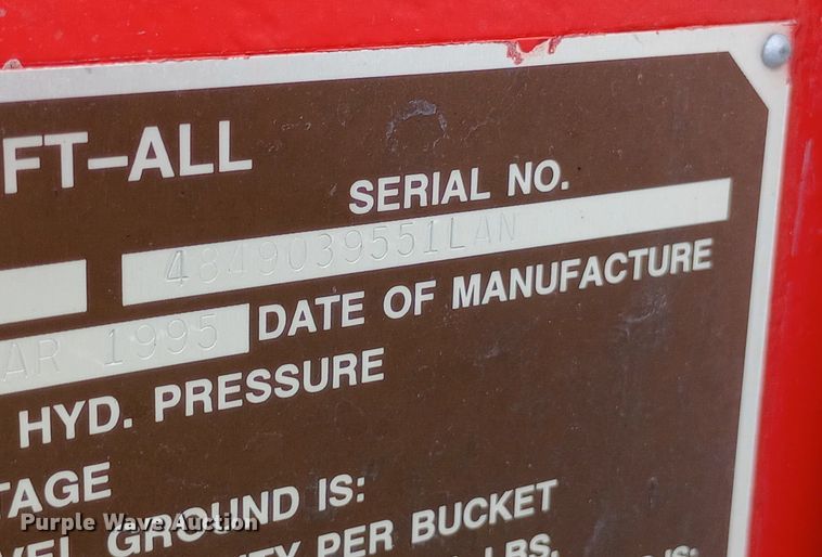 image for item NY9508 1995 Ford F800 bucket truck