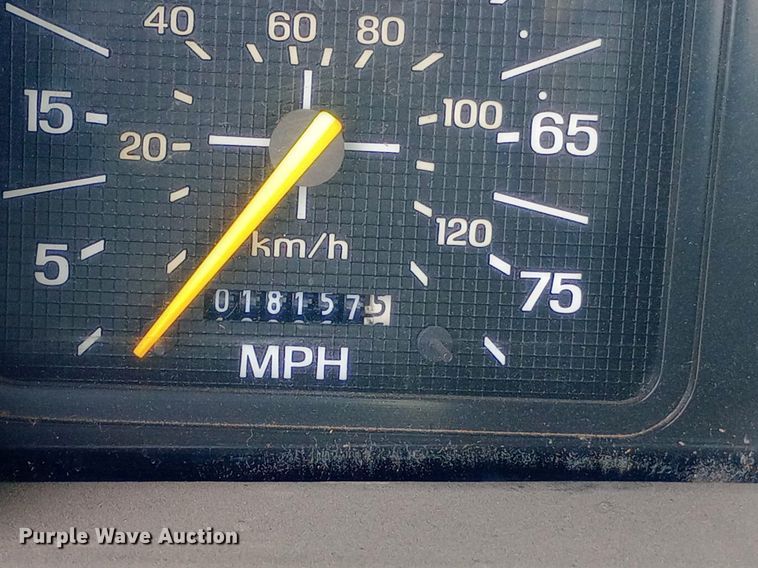 image for item NY9508 1995 Ford F800 bucket truck