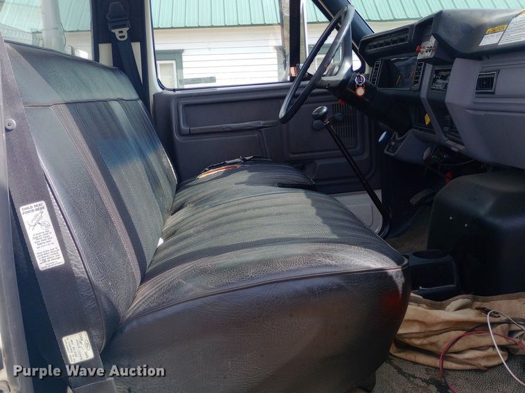 image for item NY9508 1995 Ford F800 bucket truck