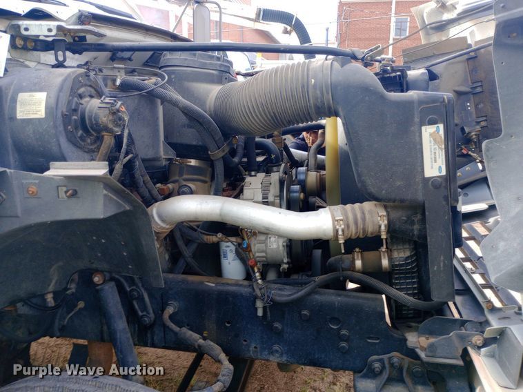 image for item NY9508 1995 Ford F800 bucket truck