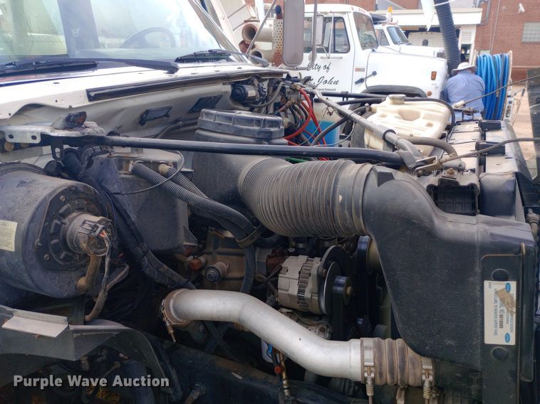 image for item NY9508 1995 Ford F800 bucket truck