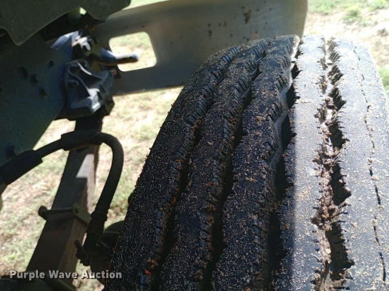 image for item NY9508 1995 Ford F800 bucket truck