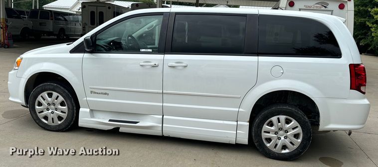 image for item OF9738 2015 Dodge Grand Caravan  handicap accessible van