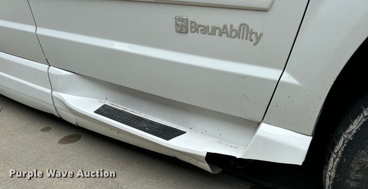 image for item OF9738 2015 Dodge Grand Caravan  handicap accessible van