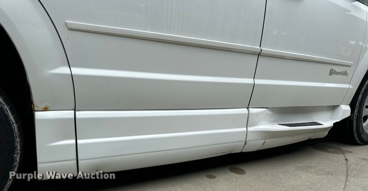 image for item OF9738 2015 Dodge Grand Caravan  handicap accessible van