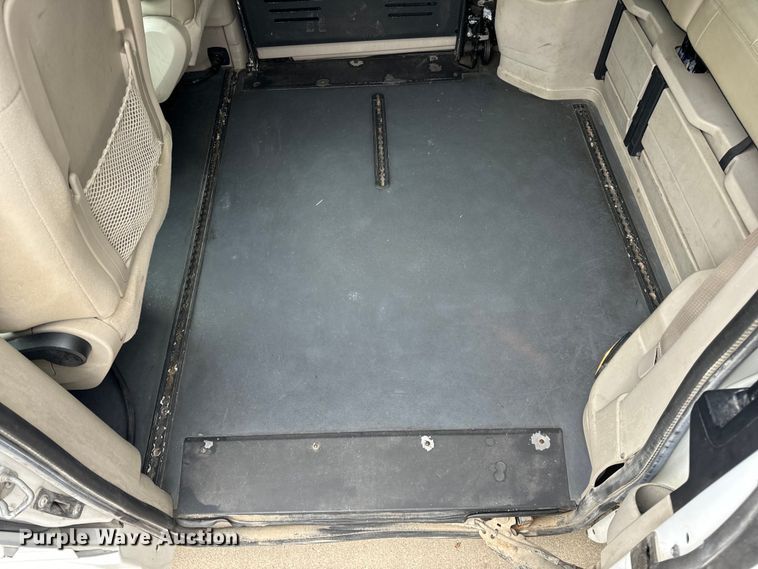 image for item OF9738 2015 Dodge Grand Caravan  handicap accessible van