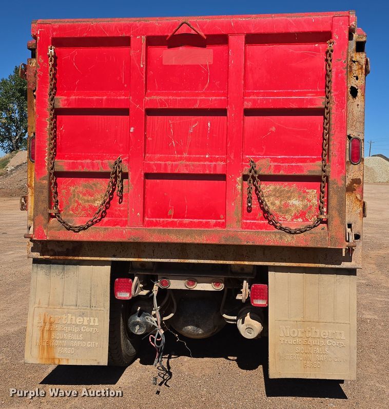 image for item OH9764 2011 International  WorkStar 7600 dump truck