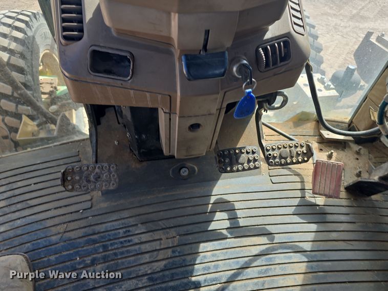 image for item OH9765 1994 John Deere  6400 MFWD tractor