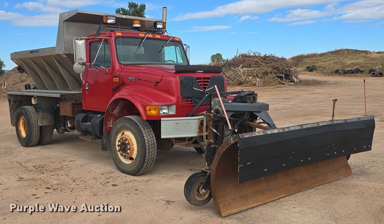 image for item OH9766 2001 International  4800 dump truck