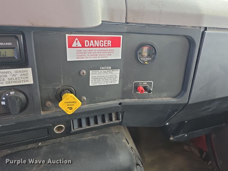 image for item OH9766 2001 International  4800 dump truck