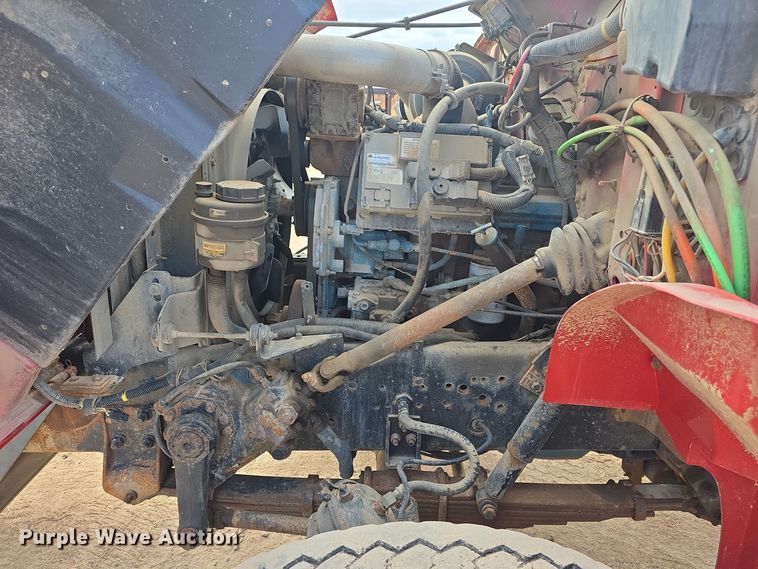 image for item OH9766 2001 International  4800 dump truck