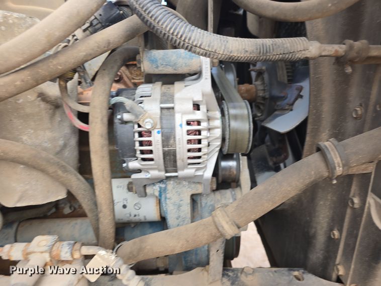 image for item OH9766 2001 International  4800 dump truck