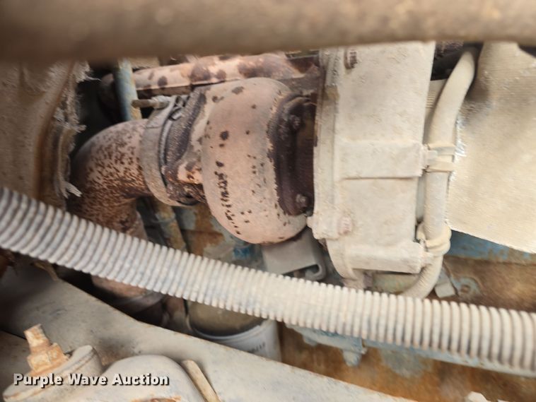 image for item OH9766 2001 International  4800 dump truck