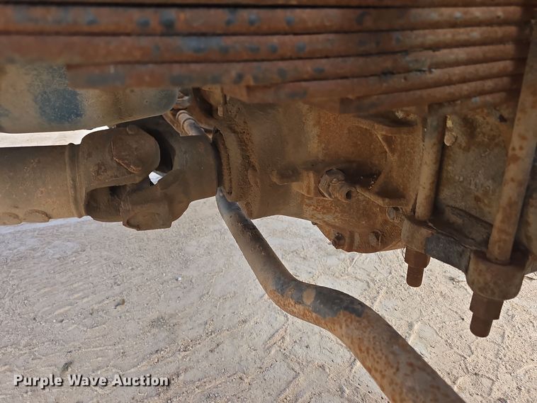 image for item OH9766 2001 International  4800 dump truck