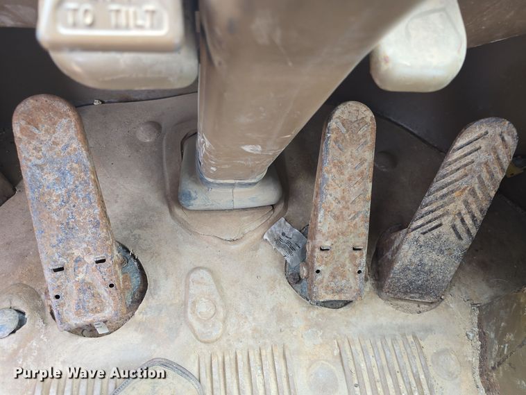 image for item OH9767 1984 Caterpillar 950B wheel loader