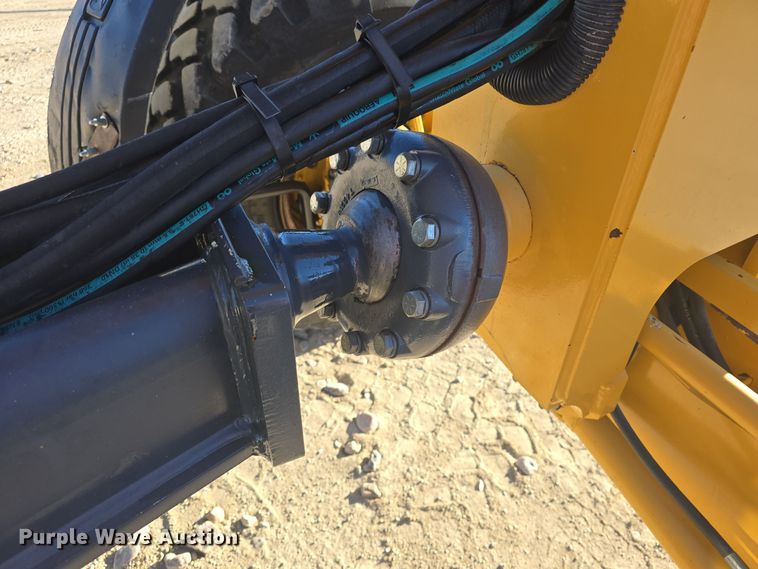 image for item OH9781 2013 John Deere 772GP motor grader