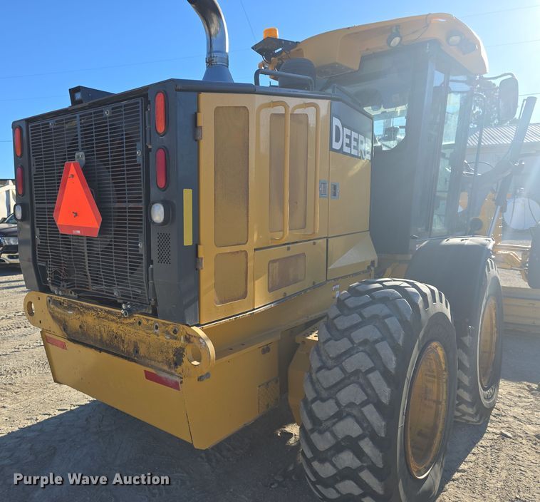 image for item OH9781 2013 John Deere 772GP motor grader