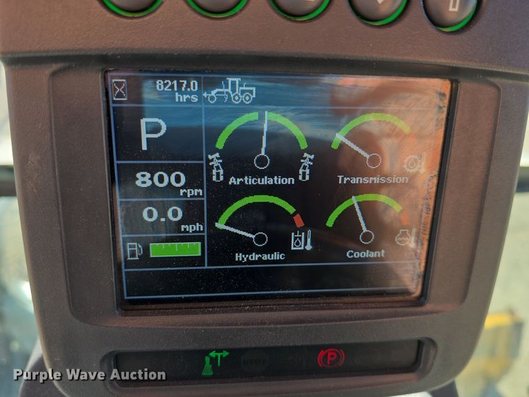 image for item OH9781 2013 John Deere 772GP motor grader