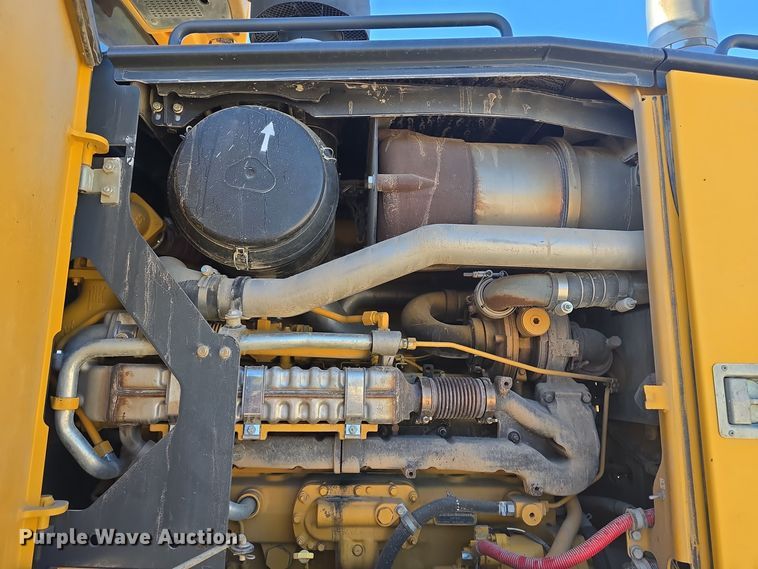 image for item OH9781 2013 John Deere 772GP motor grader