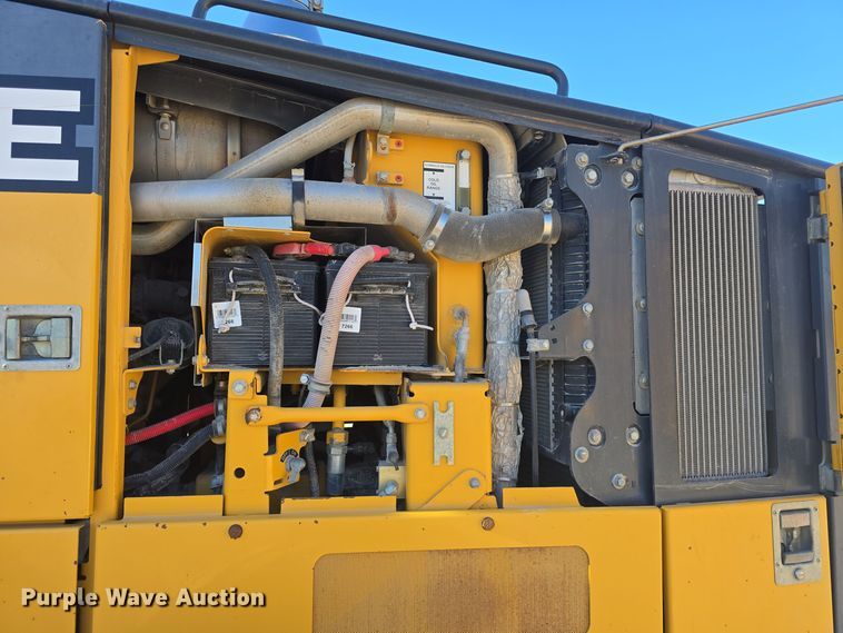 image for item OH9781 2013 John Deere 772GP motor grader