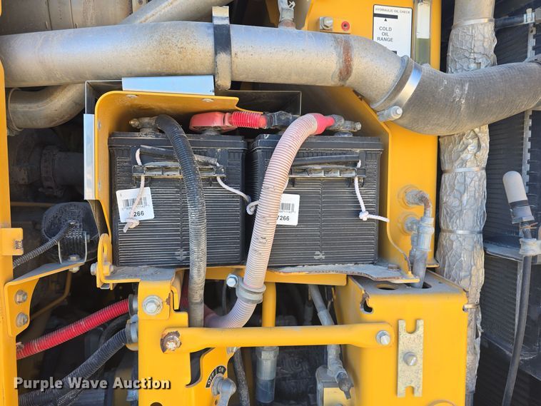 image for item OH9781 2013 John Deere 772GP motor grader