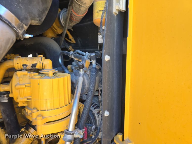 image for item OH9781 2013 John Deere 772GP motor grader