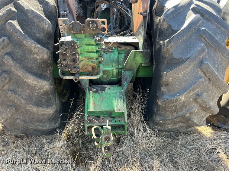 image for item DD3217 1999 John Deere 9300 4WD tractor