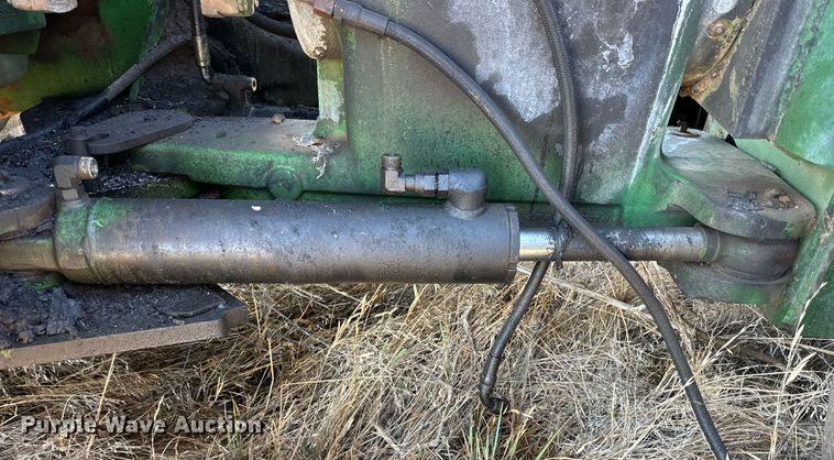 image for item DD3217 1999 John Deere 9300 4WD tractor