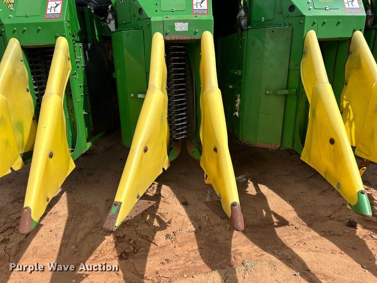 image for item DD3235 2006 John Deere 9996 cotton picker