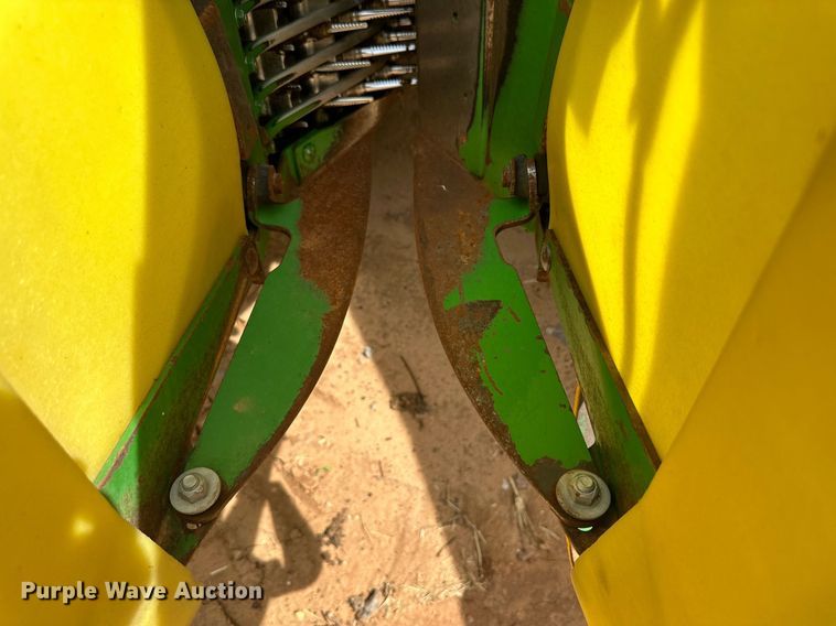 image for item DD3235 2006 John Deere 9996 cotton picker