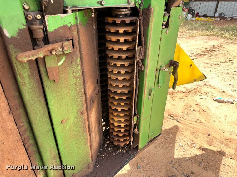 image for item DD3235 2006 John Deere 9996 cotton picker