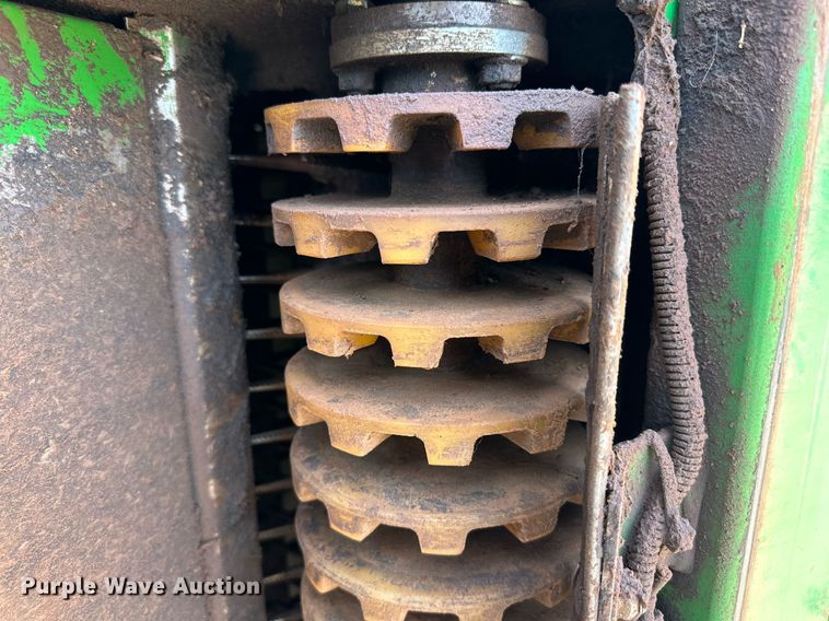 image for item DD3235 2006 John Deere 9996 cotton picker