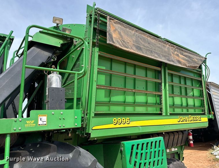image for item DD3235 2006 John Deere 9996 cotton picker