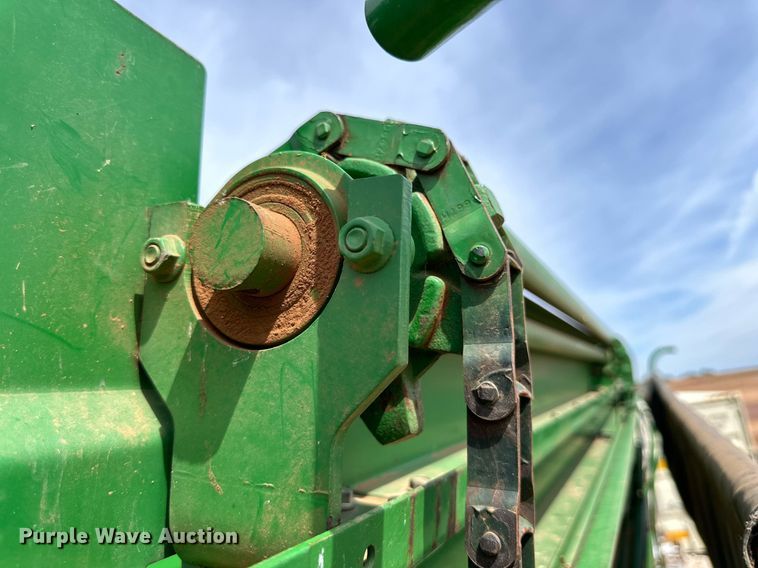 image for item DD3235 2006 John Deere 9996 cotton picker