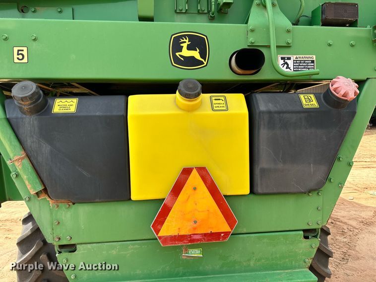 image for item DD3235 2006 John Deere 9996 cotton picker