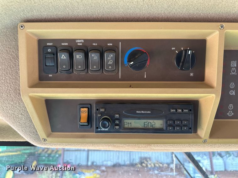 image for item DD3235 2006 John Deere 9996 cotton picker