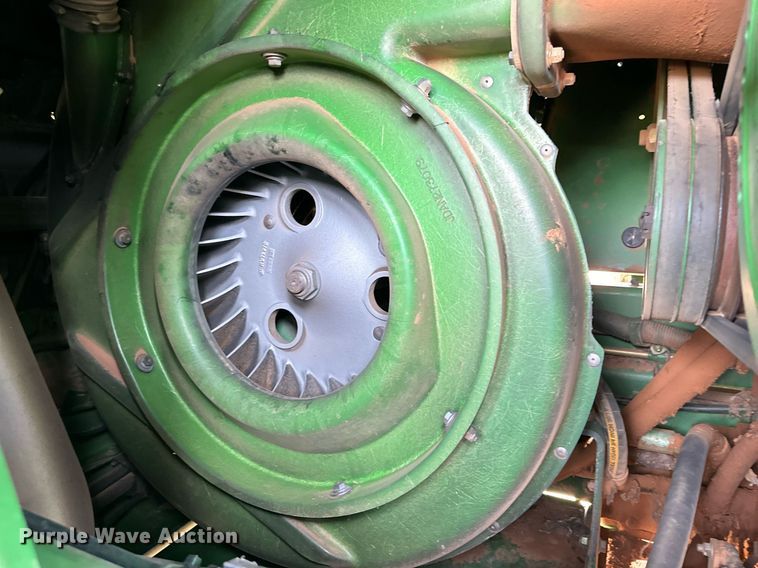 image for item DD3235 2006 John Deere 9996 cotton picker