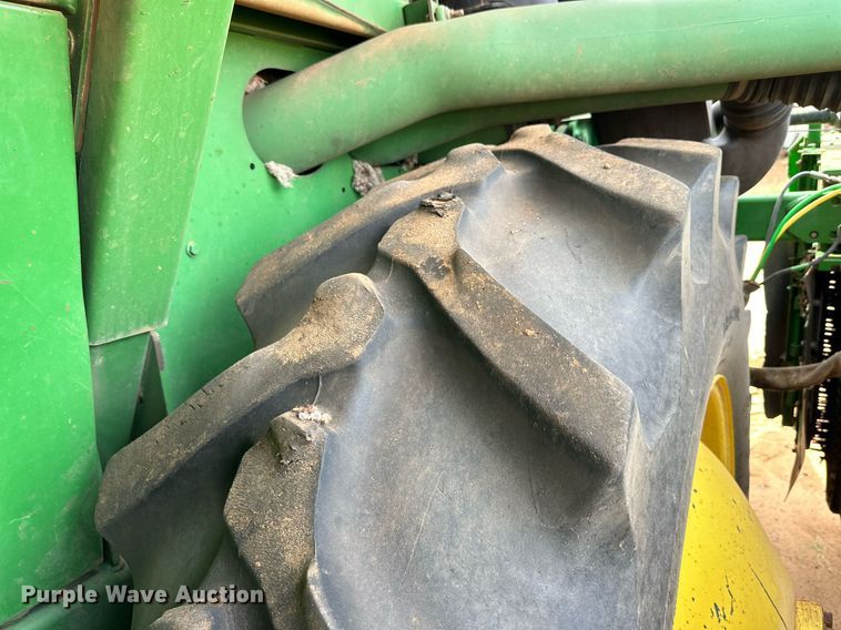 image for item DD3235 2006 John Deere 9996 cotton picker