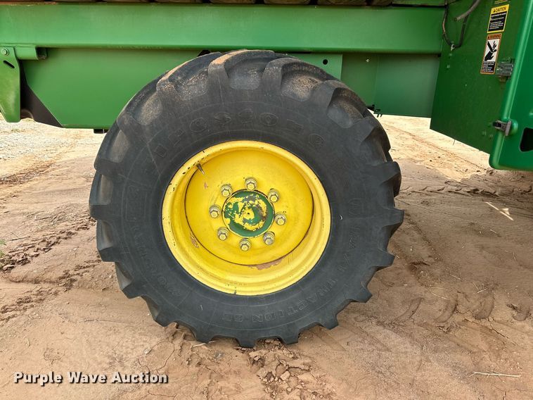 image for item DD3235 2006 John Deere 9996 cotton picker