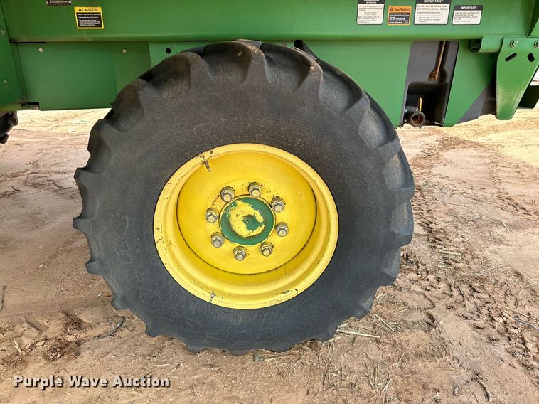 image for item DD3235 2006 John Deere 9996 cotton picker