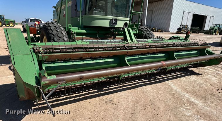 image for item DD3269 1997 John Deere 4890 swather / windrower