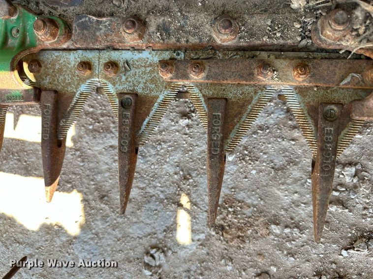 image for item DD3269 1997 John Deere 4890 swather / windrower